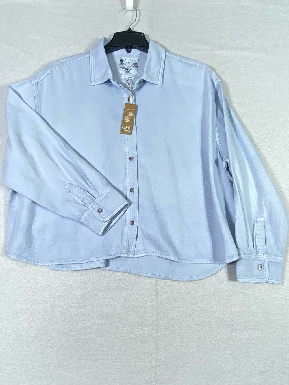 C&C California Sunwashed Denim Button Up Shirt Women's XL Blue Cropped Thick NWT